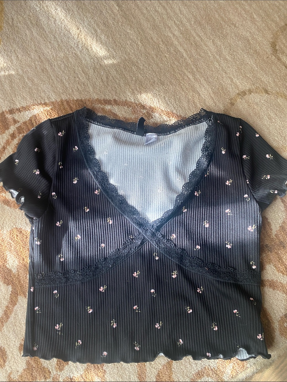 H&M Black Ribbed Floral Lace Trim Crop Top